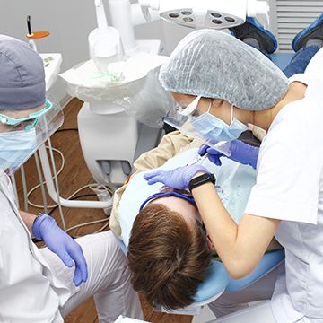 Центральная стоматологическая клиника